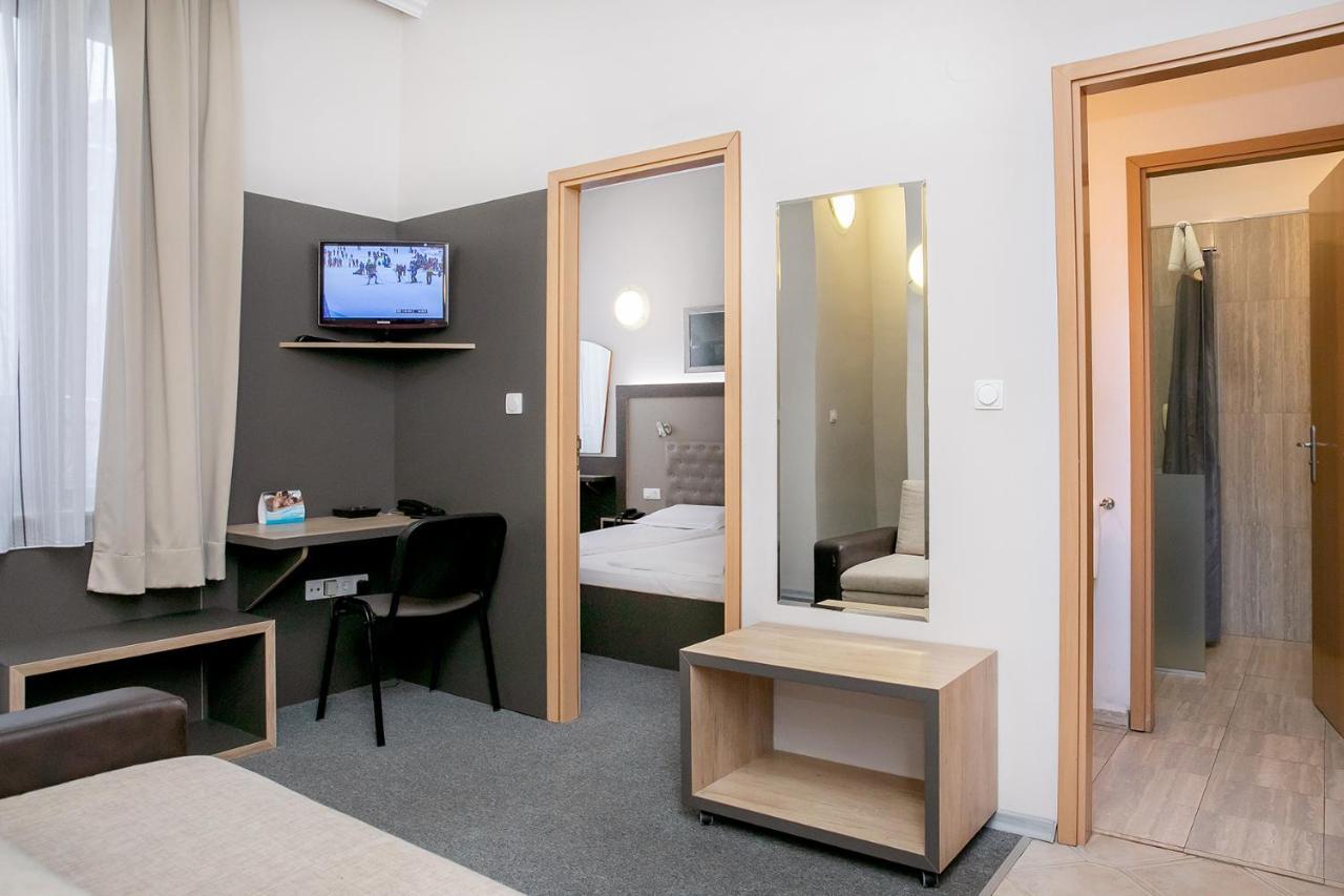 One-Bedroom Suite
