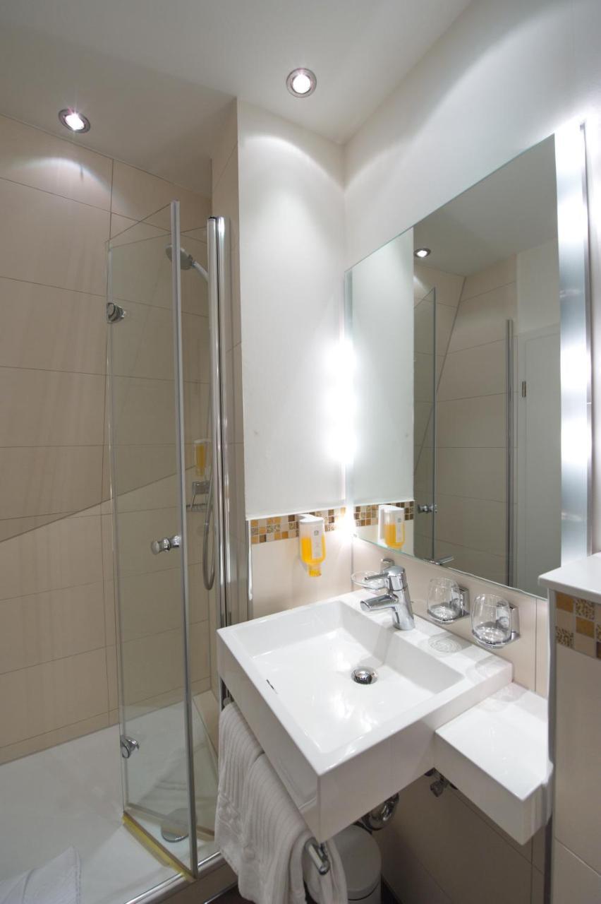 Comfort King Room