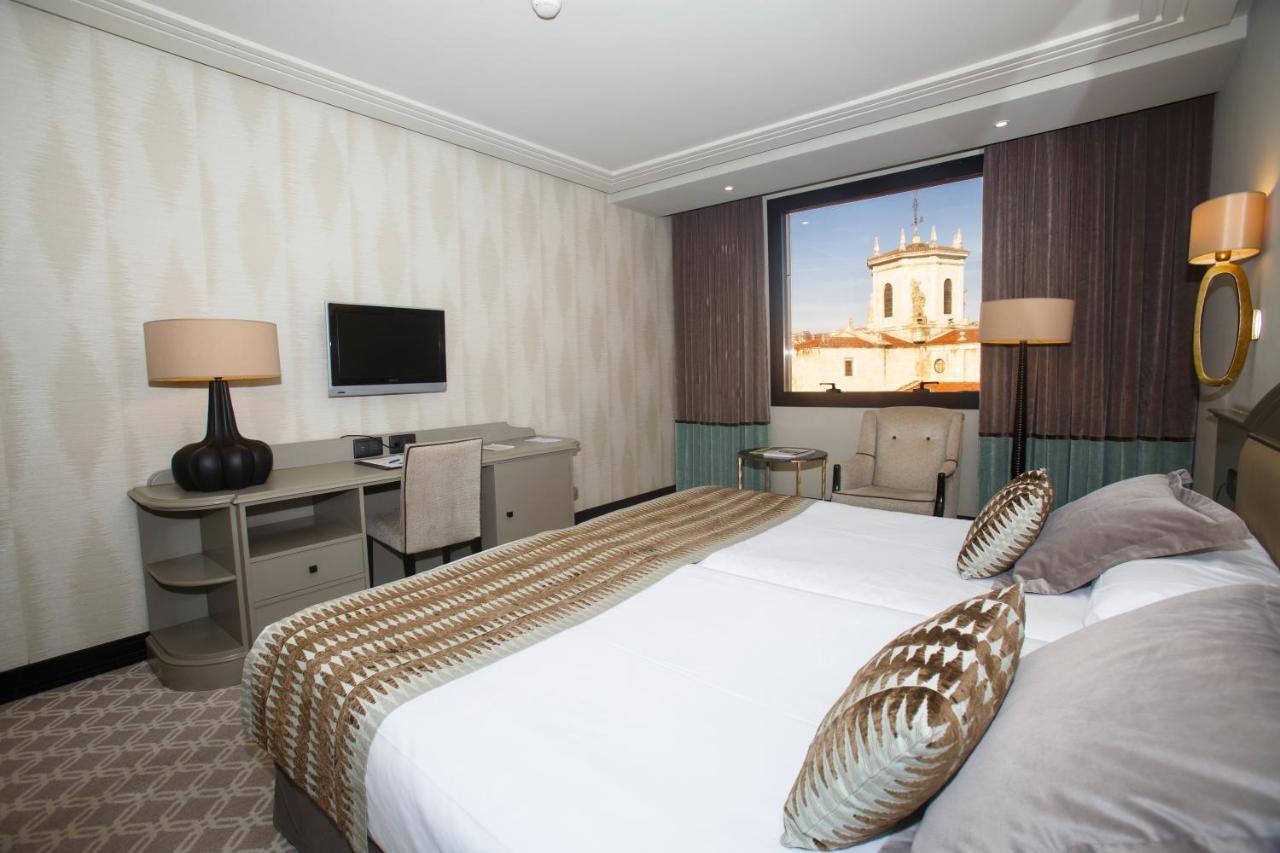Twin Room City View