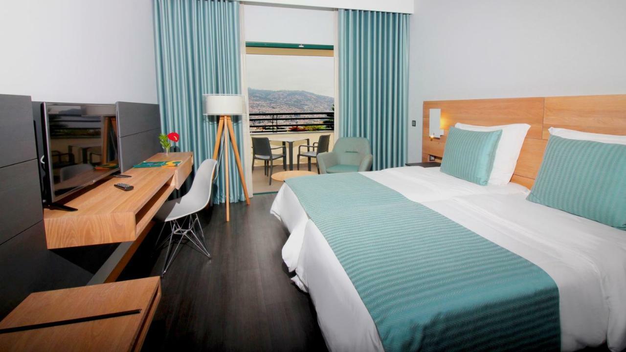 Superior Double or Twin Room Sea View