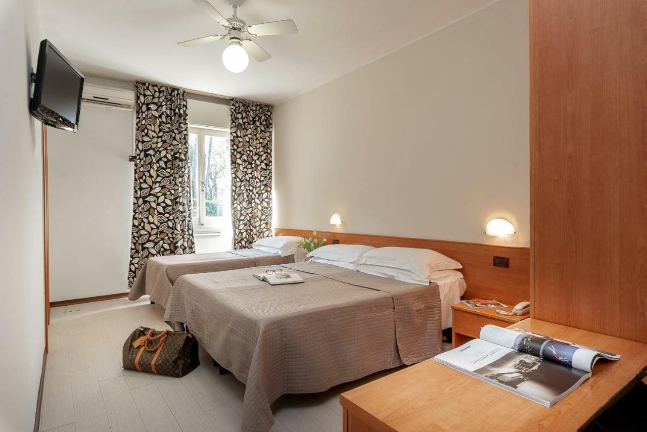 Economy Triple Room