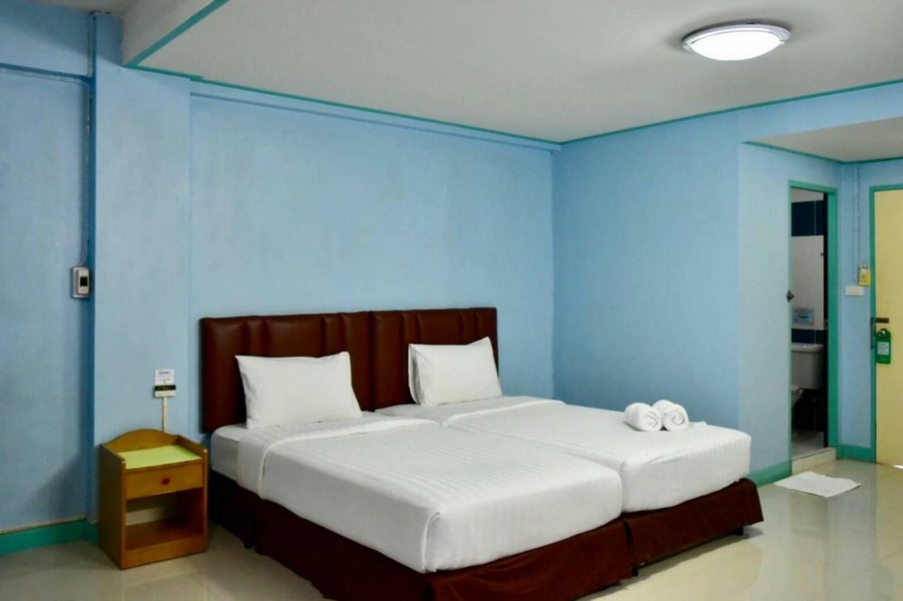 Standard Twin Room,684007710:JPEG
