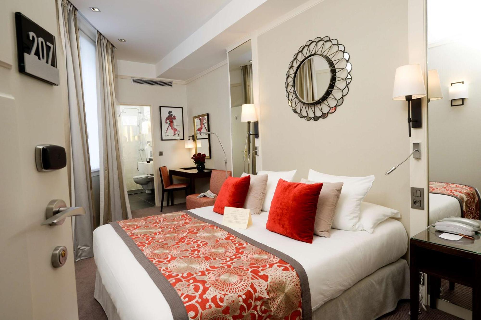 Superior Queen Room