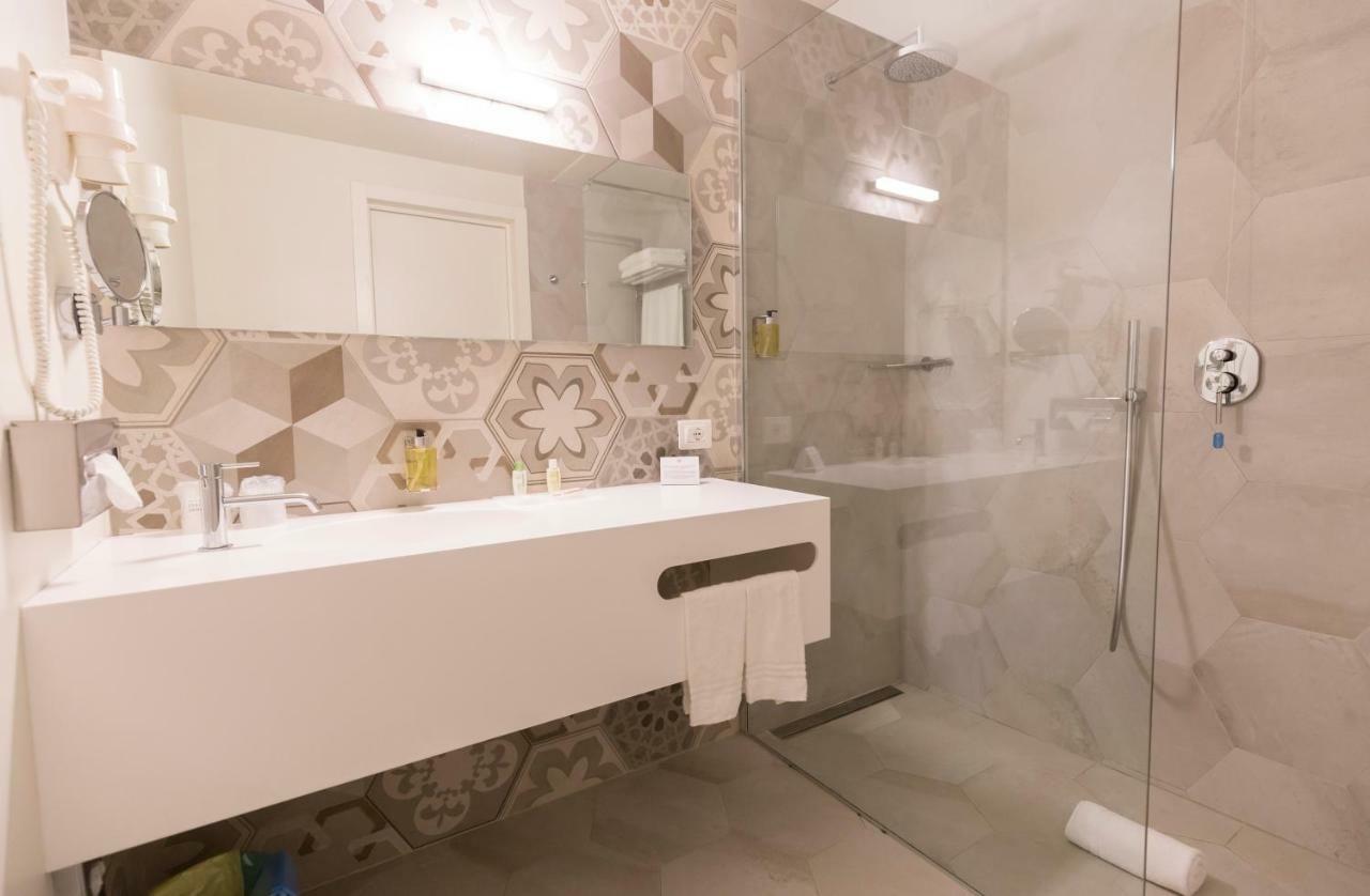 Superior Double Room,1029772273:JPEG