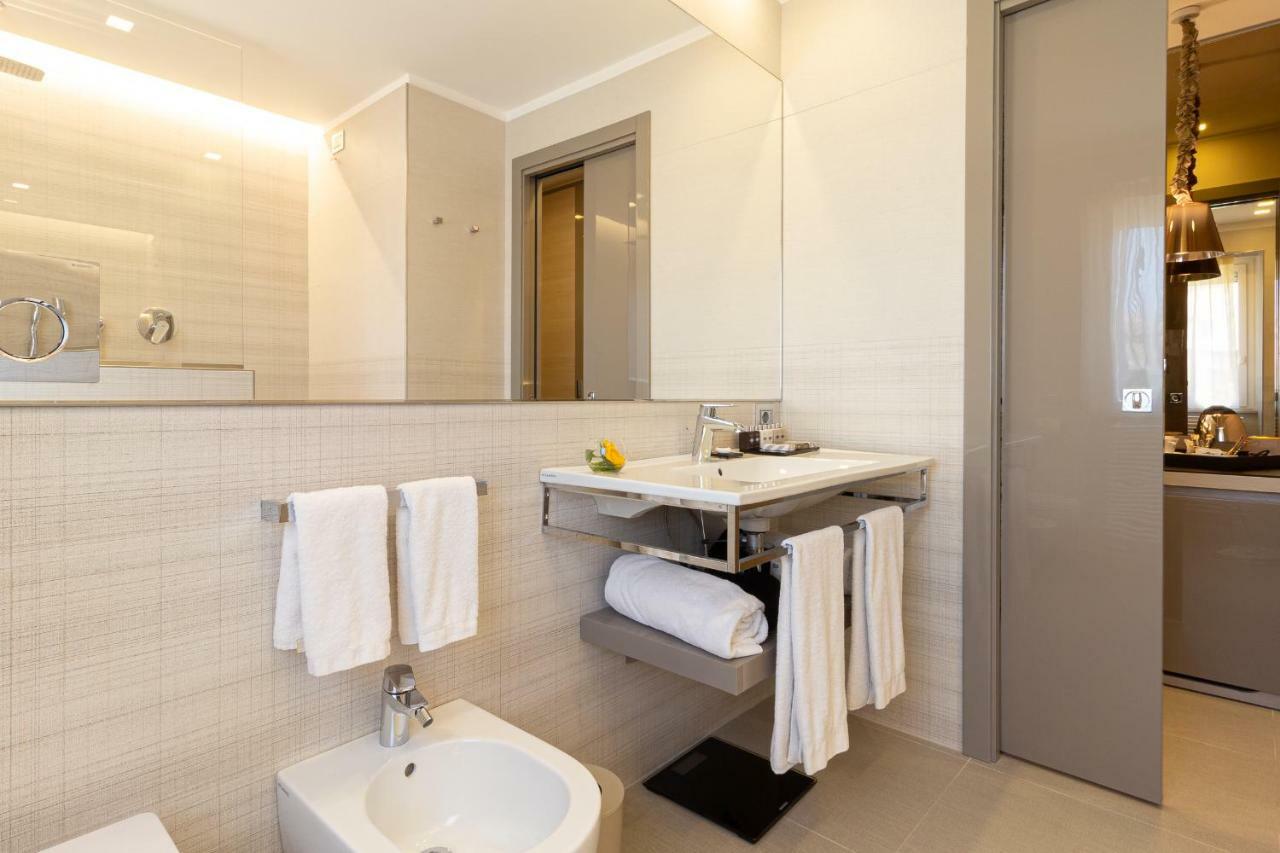 Superior Deluxe Double or Twin Room
