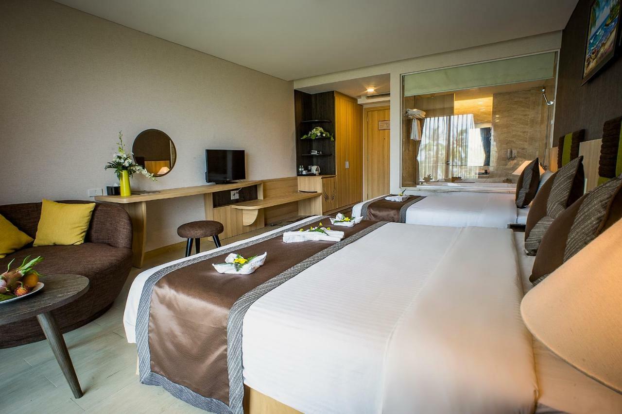 Deluxe Triple Room with Balcony