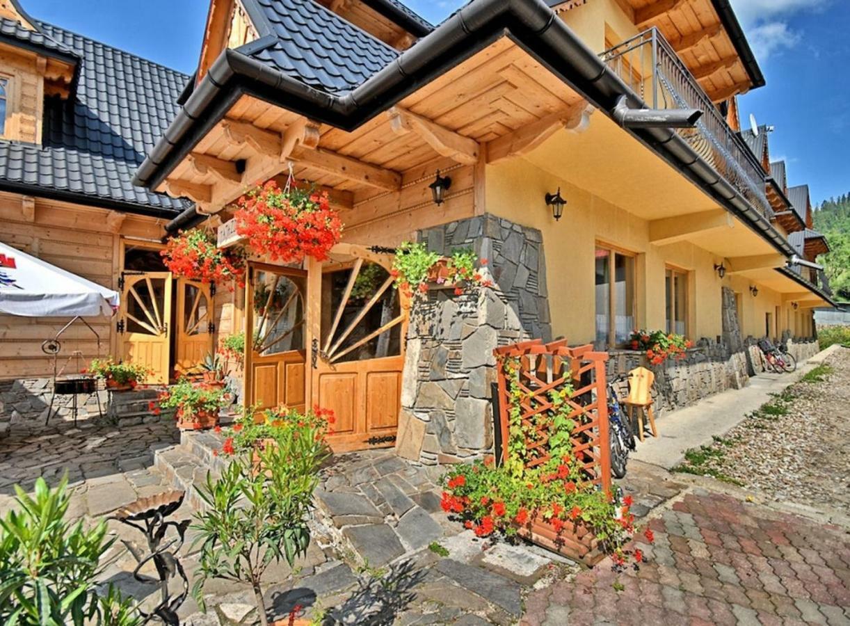 Double Room with Balcony,927910822:JPEG