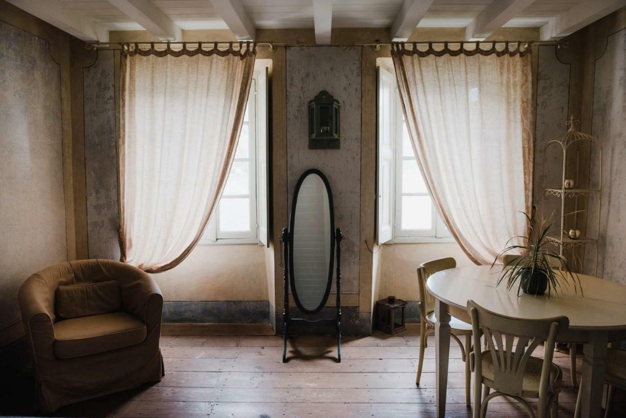 Two Connecting Rooms Lake View