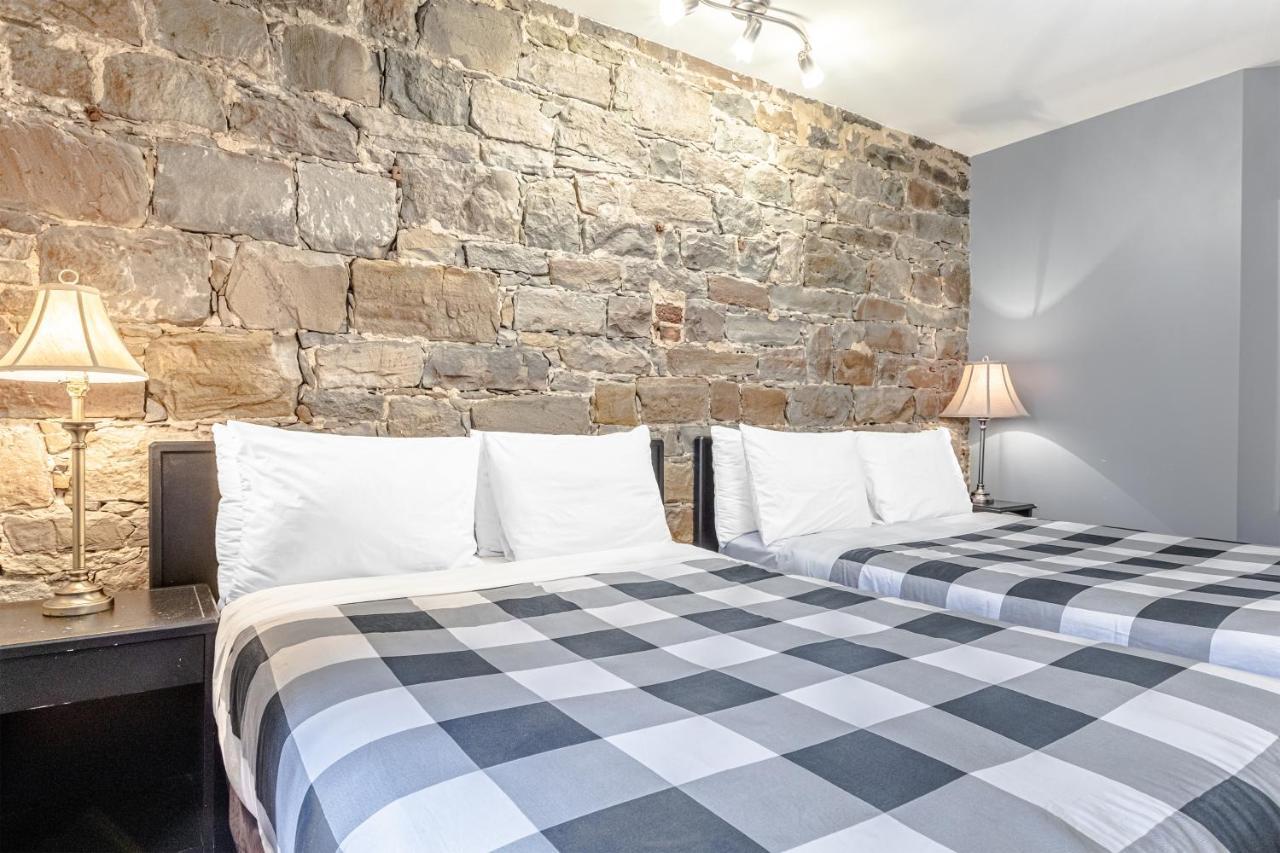 Double Room Two Double Beds