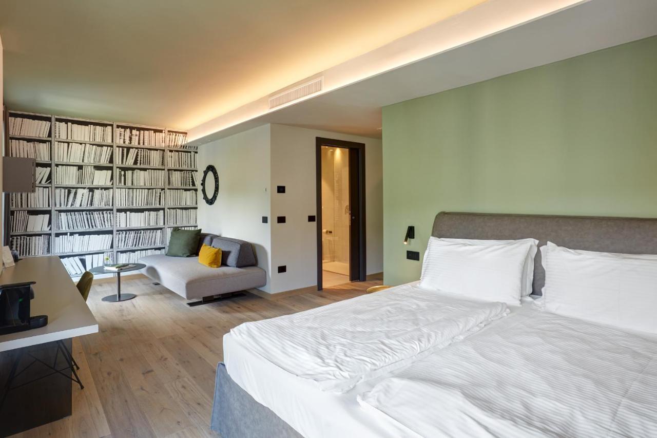 Junior Suite con Balcone e Vista Piscina