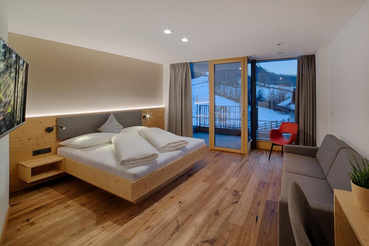 Doppelzimmer mit Balkon