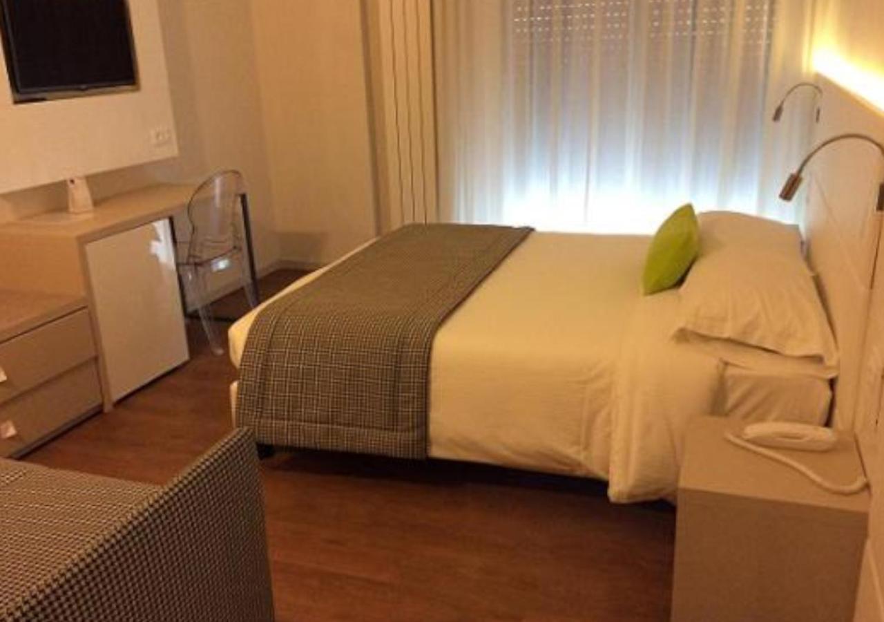 Triple Room Sea View