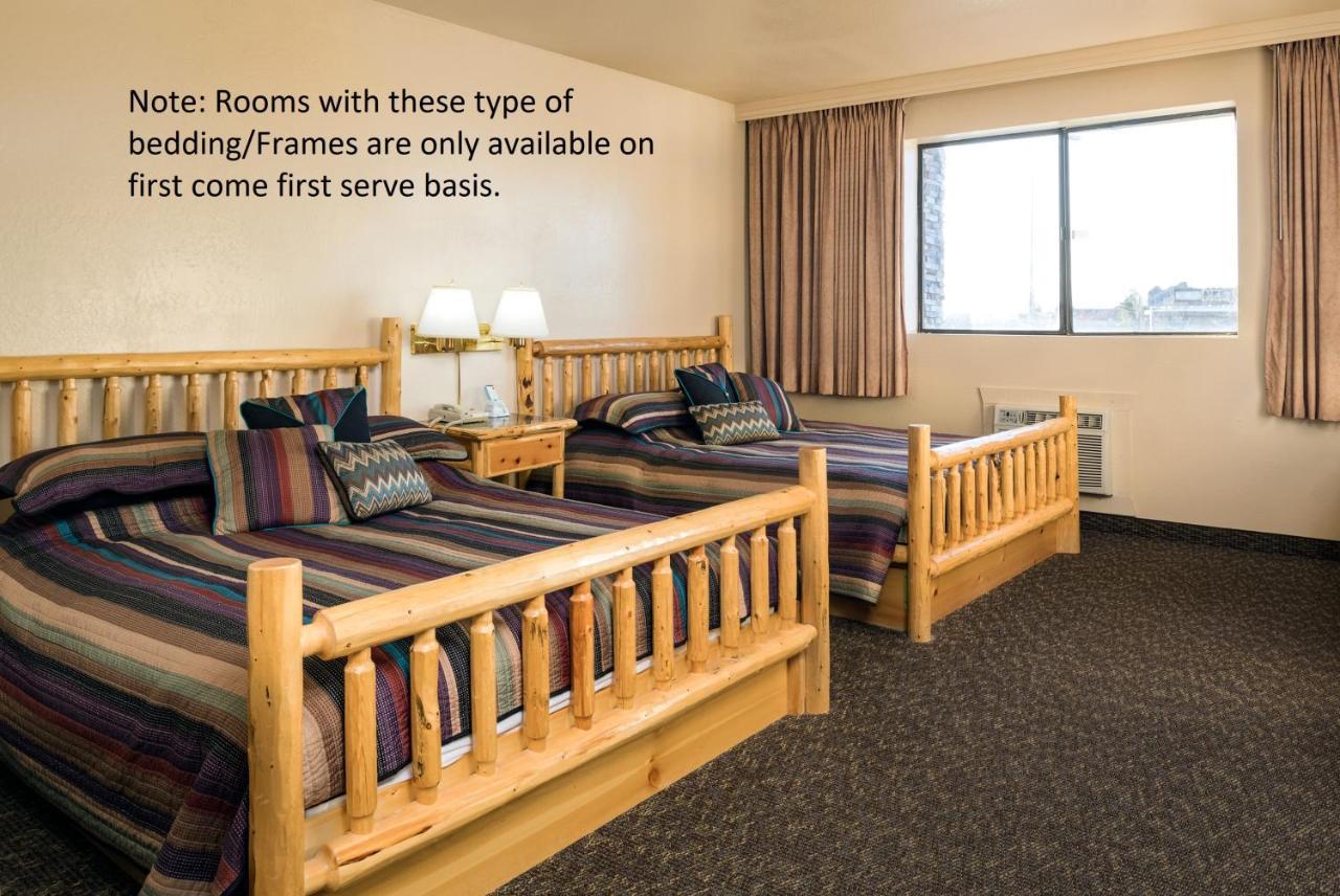 Queen Room with Two Queen Beds - Non-Smoking