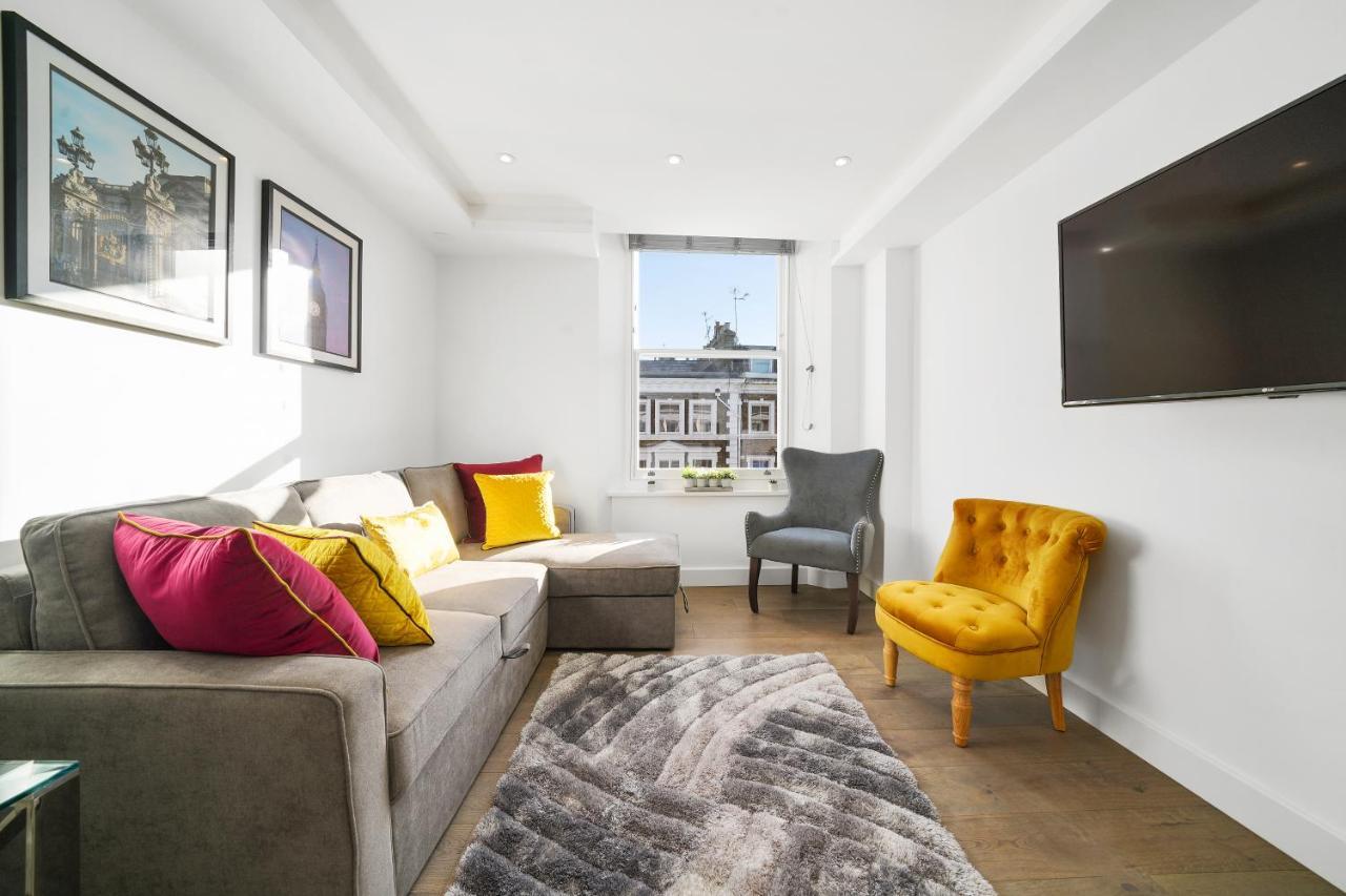 Luxury One-Bedroom Apartment Double bed