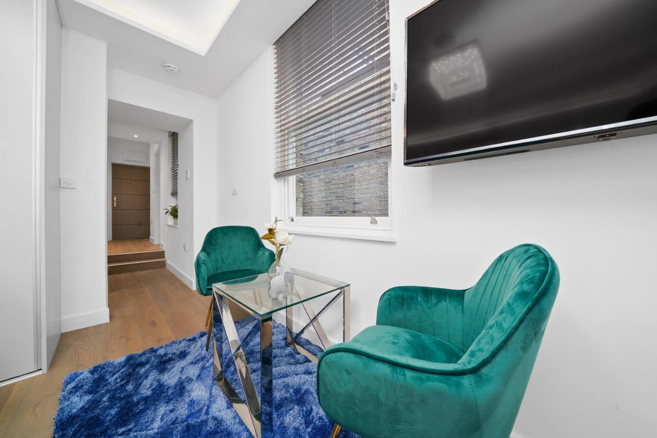 Deluxe Studio Apartment Double bed