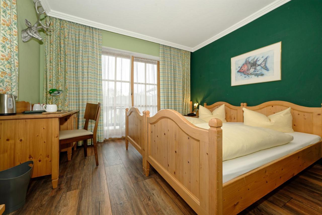 Double Room,979359178:JPEG