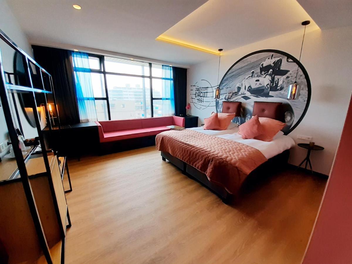 Large Room Bathtub
