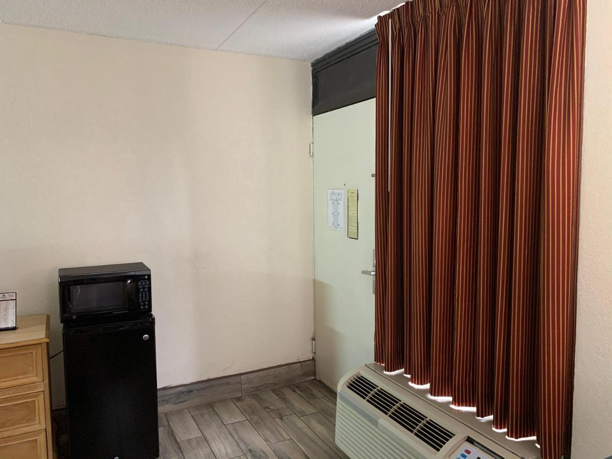 Double Room Two Double Beds Non-Smoking