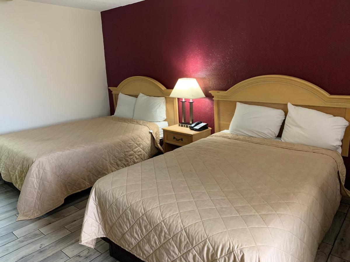 Double Room Two Double Beds Non-Smoking