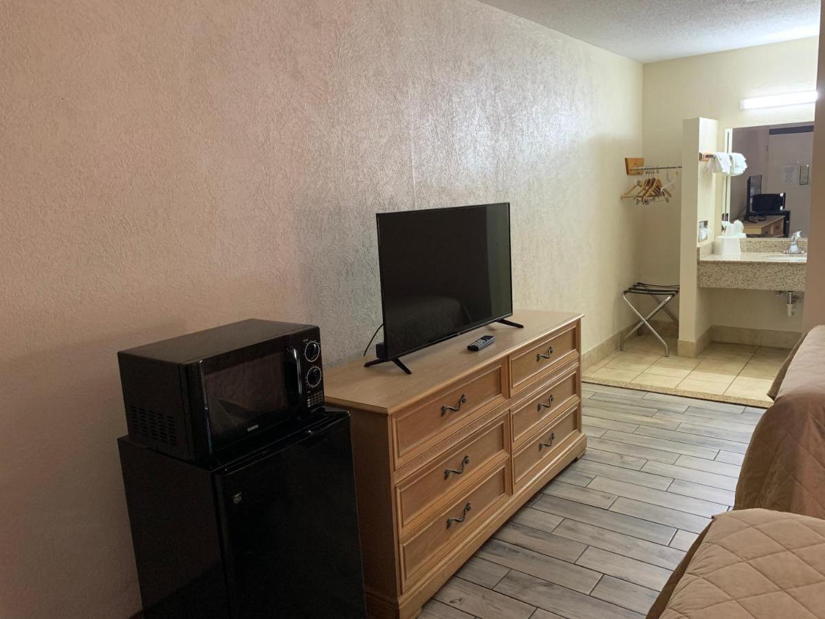 Double Room Two Double Beds Non-Smoking