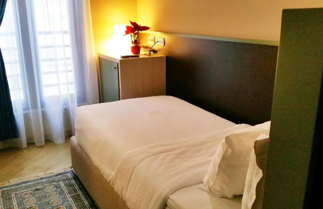 Capital Tirana Hotel Bruci-1