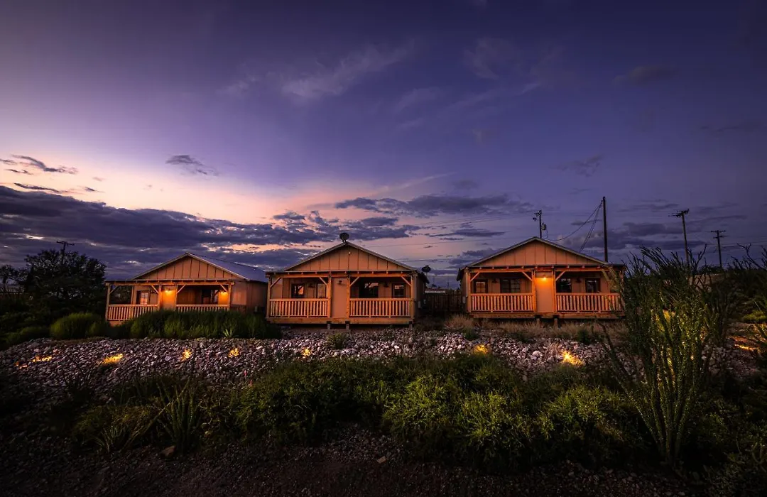 -Pet Friendly- Miners Cabin #5 -Two Double Beds - Private Balcony-1