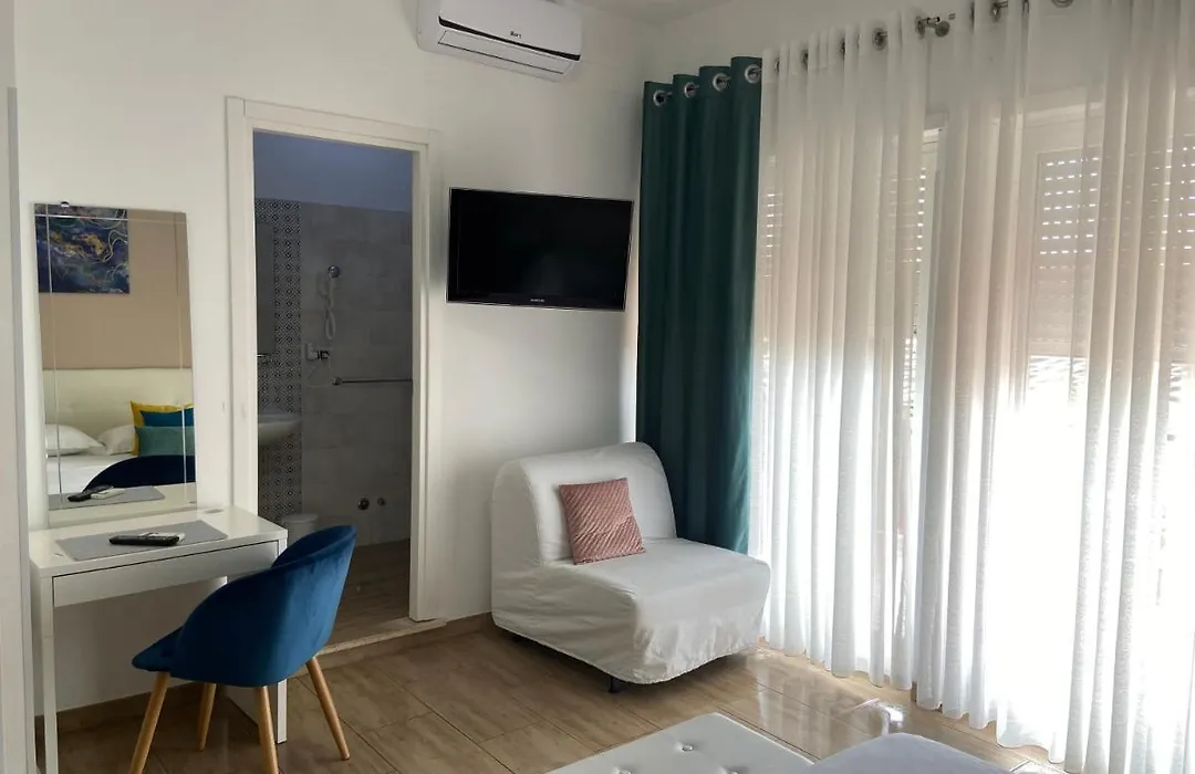 Juna'S Guest House-1
