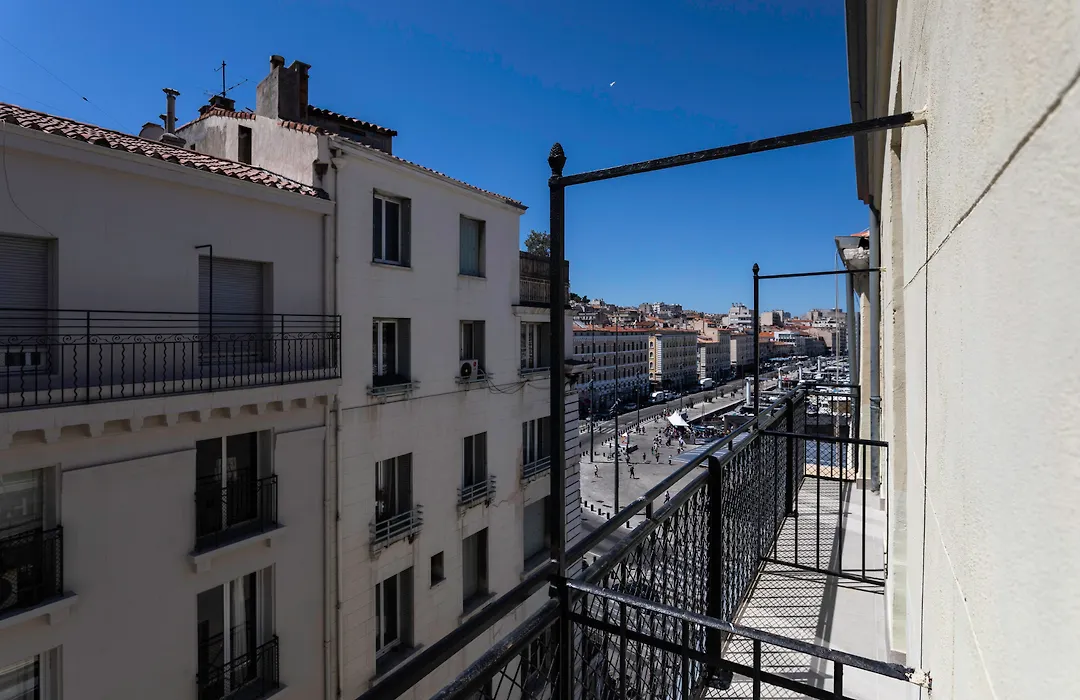Hôtel Carré Vieux Port-1