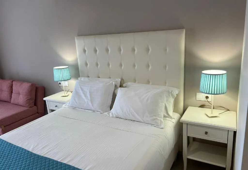 Agios Gordios Beach Resort-1