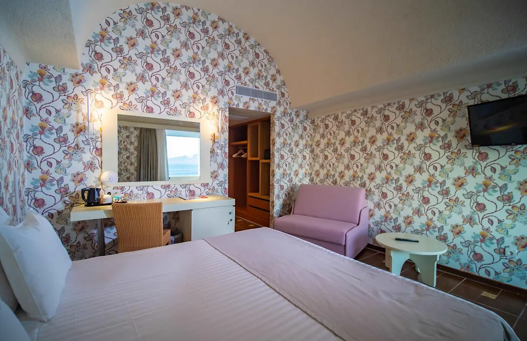 Ramada Loutraki Poseidon Resort-1