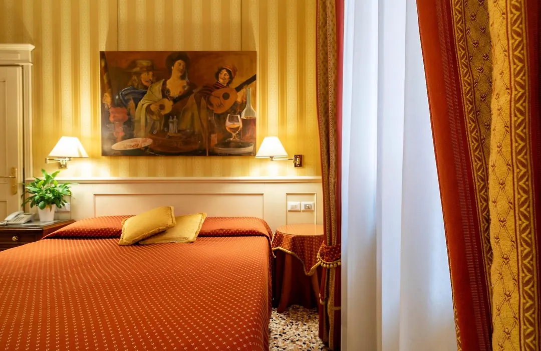 Hotel Bella Venezia-1