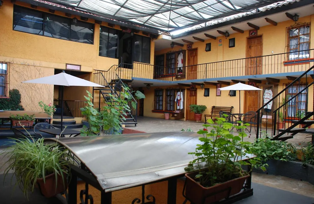 Hotel Temático Mision Colonial-1