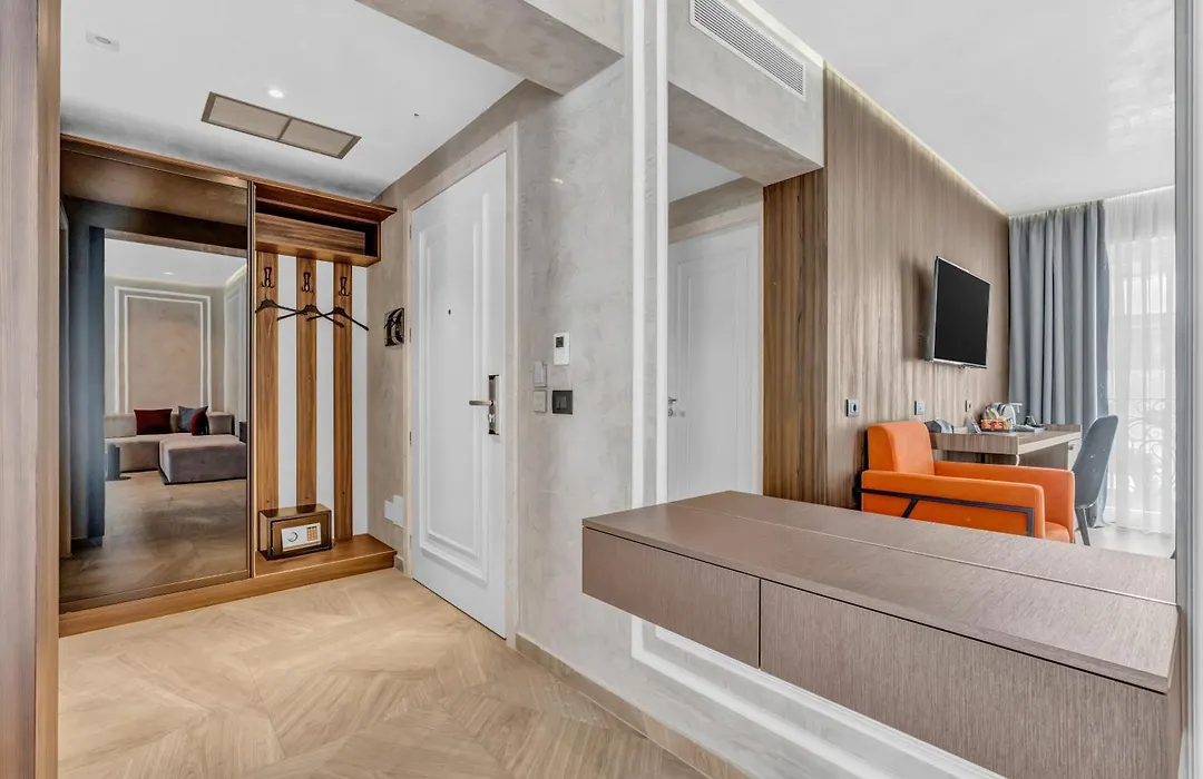 Hotel Plaza Berat-1