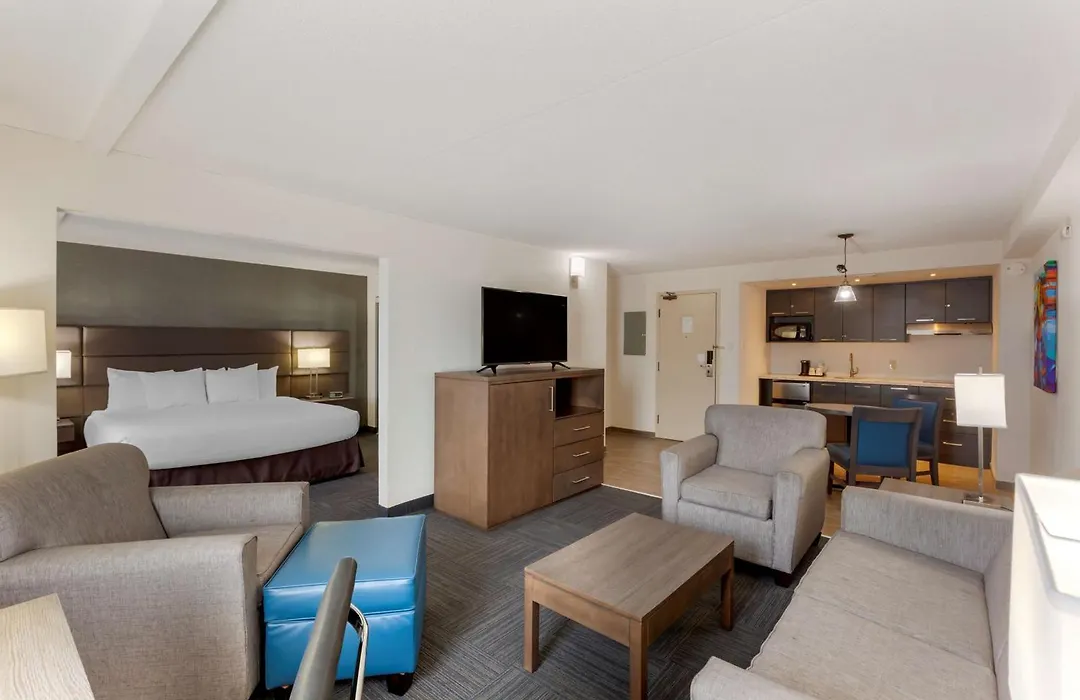 Best Western Plus Toronto Airport Hotel-1