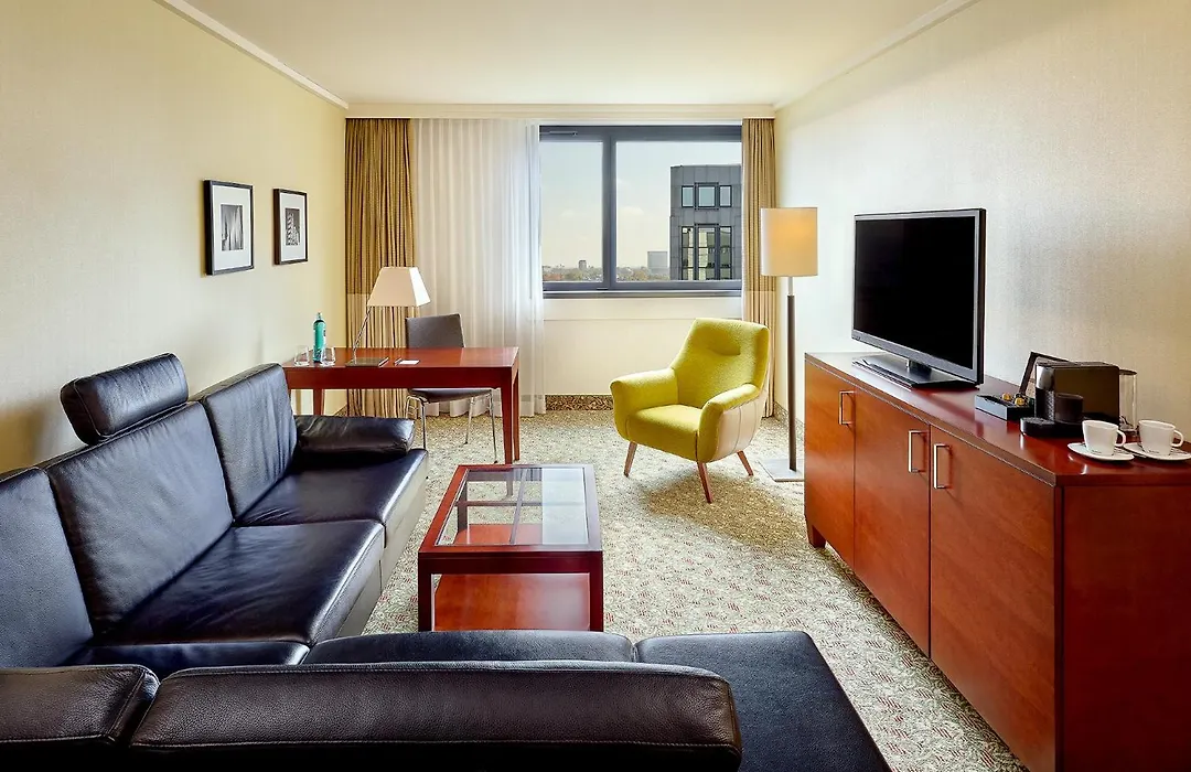 Courtyard By Marriott Duesseldorf Seestern-1