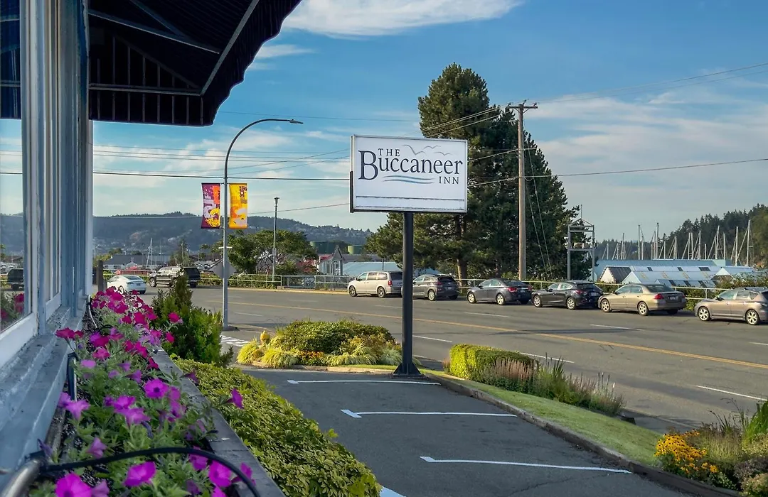 Buccaneer Inn-1