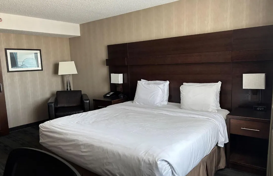 Radisson Hotel Winnipeg Downtown-1