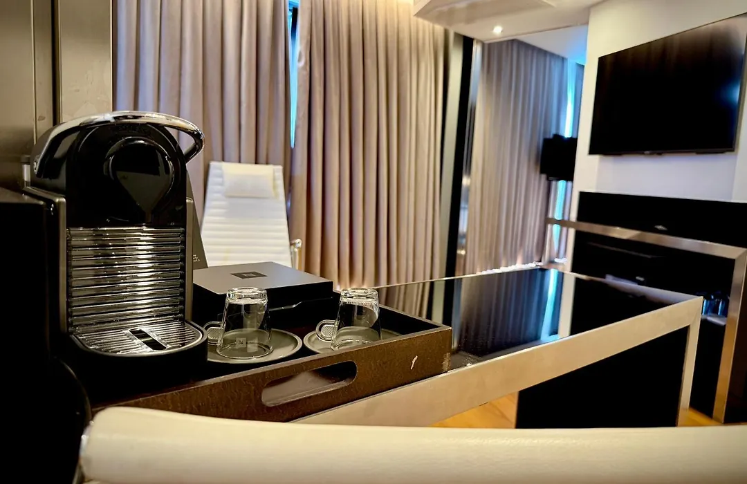 Hotel Inffinit-1