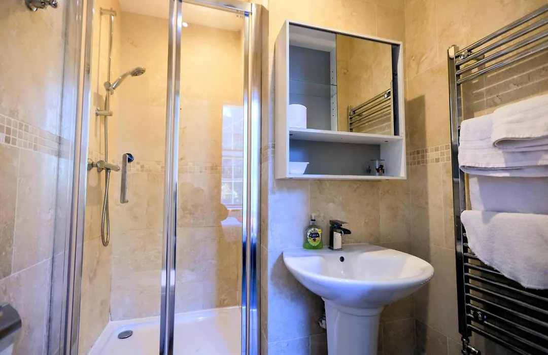 Edinburgh Holiday Guest House-1