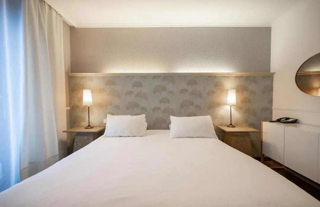 Hotel Les Arcades-1