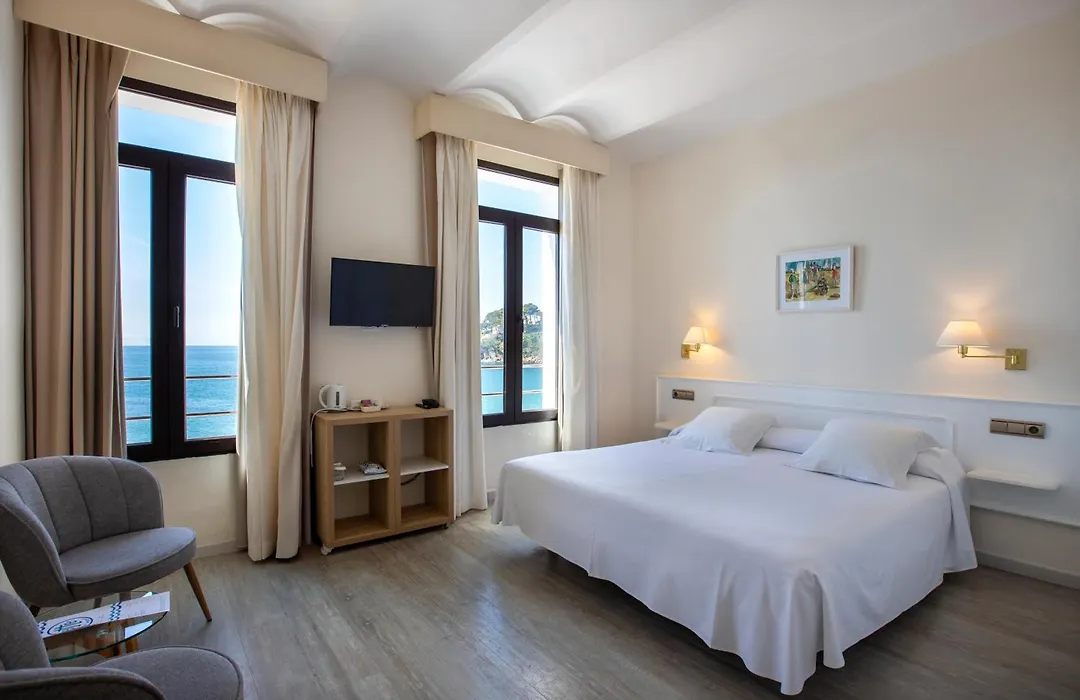 Hotel Llafranch-1