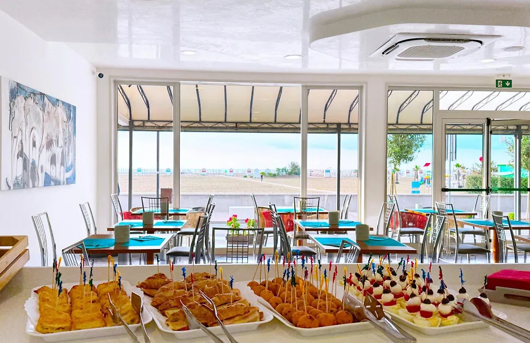 Hotel Riviera-1