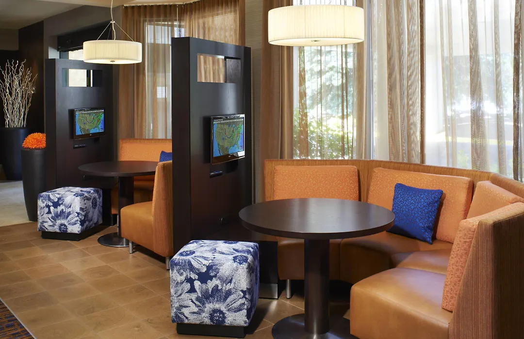 Courtyard By Marriott Detroit Warren-1