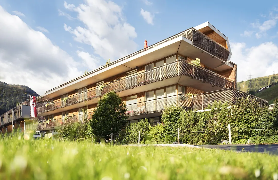Skihotel Galzig B&B-1
