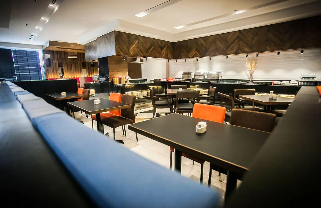 Crystal Crown Hotel Johor Bahru-1