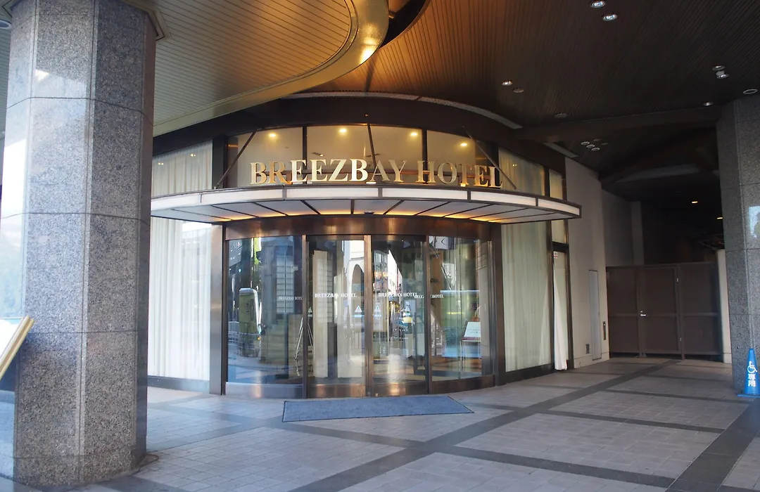 Breezbay Hotel Resort And Spa-1