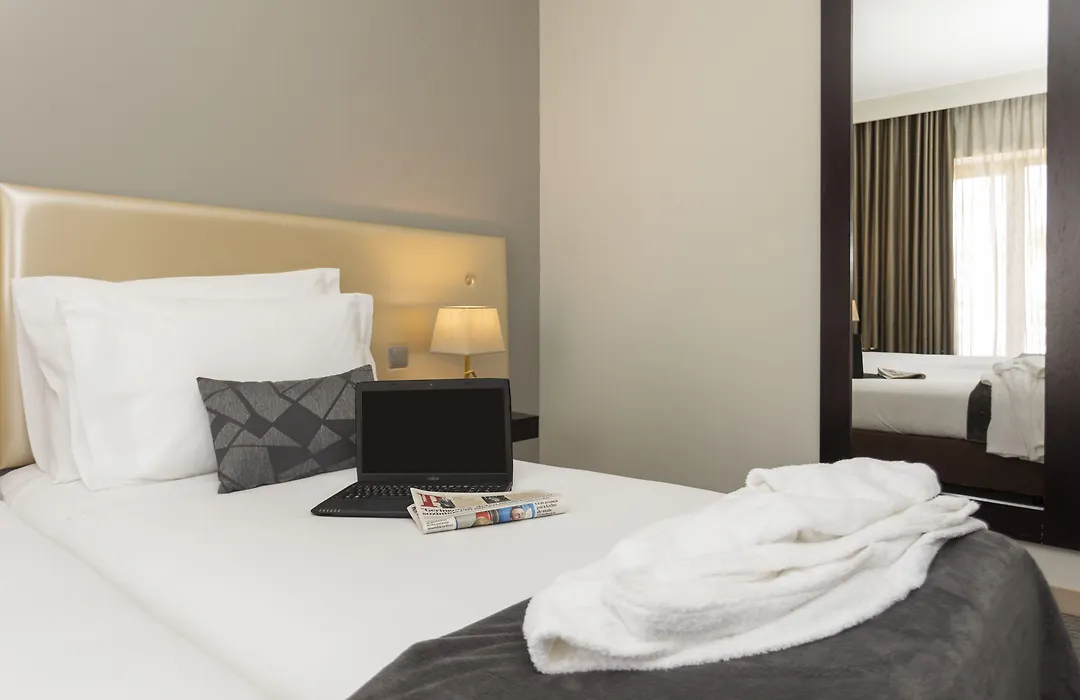 Czar Lisbon Hotel-1