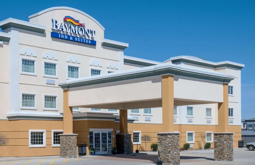 Baymont By Wyndham Minot-1