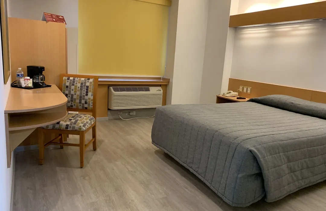 Hotel Intercity Zapopan-1