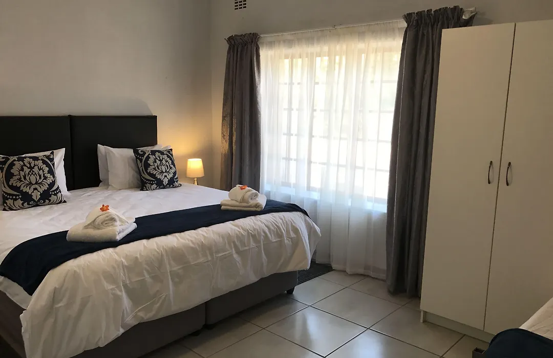 El Roi Guest Lodge-1